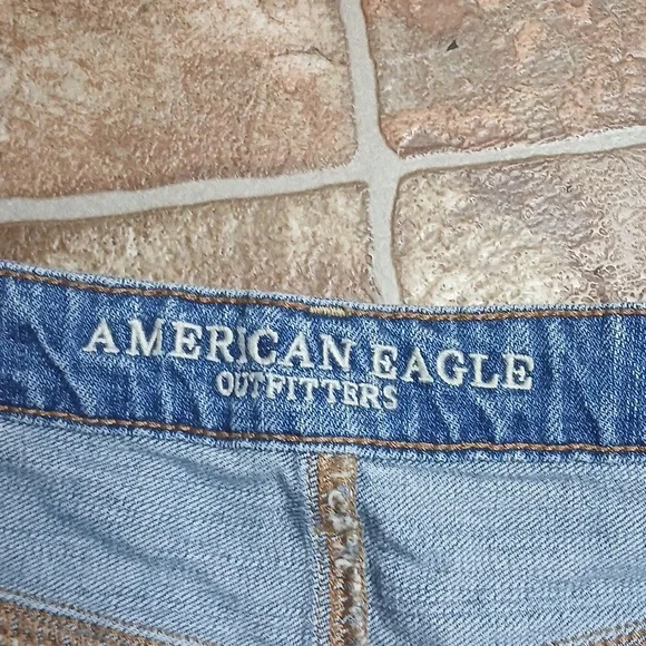 American Eagle Outfitters Distressed Blue Denim Jean Mini Skirt Size 2 - Picture 2 of 5